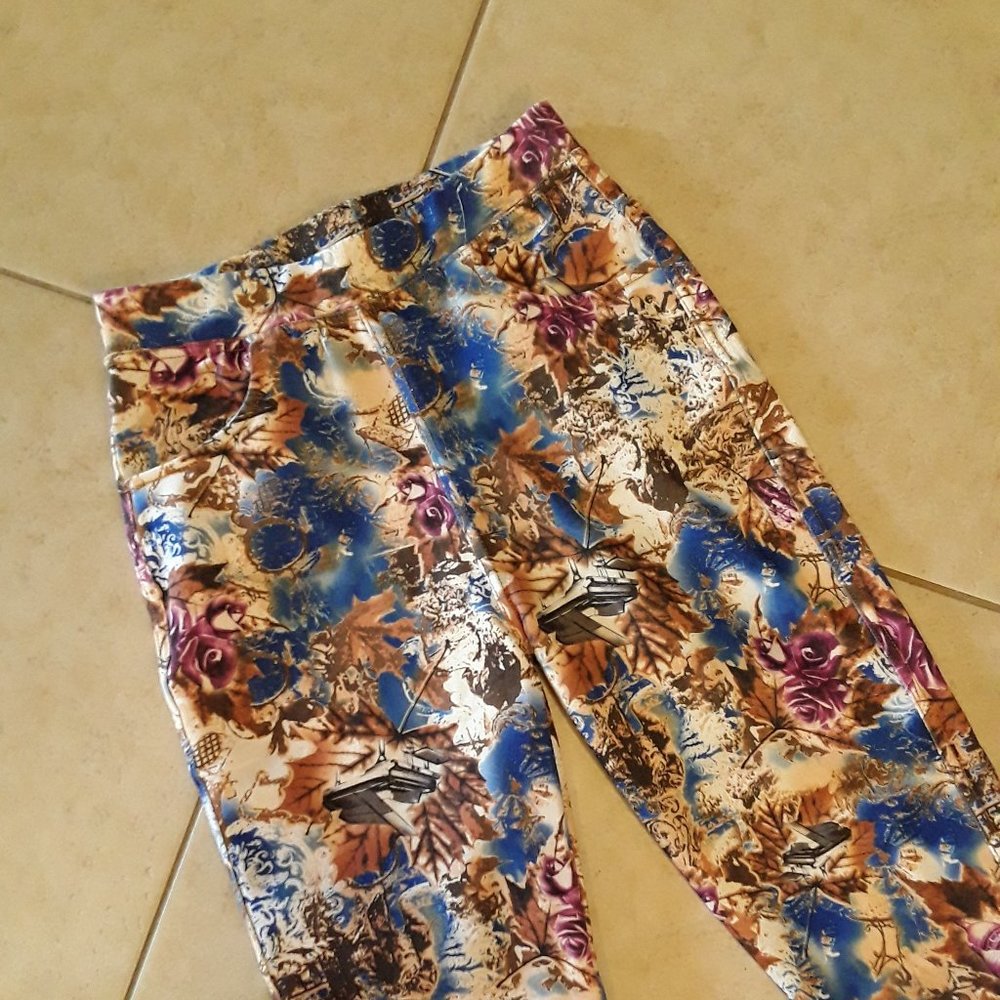 Pants - Picture 2 of 3